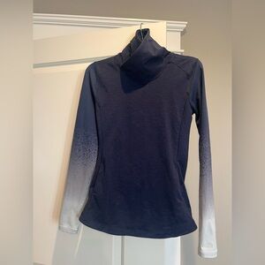 CALIA by Carrie Underwood Ombre Navy and White Long Sleeve Top